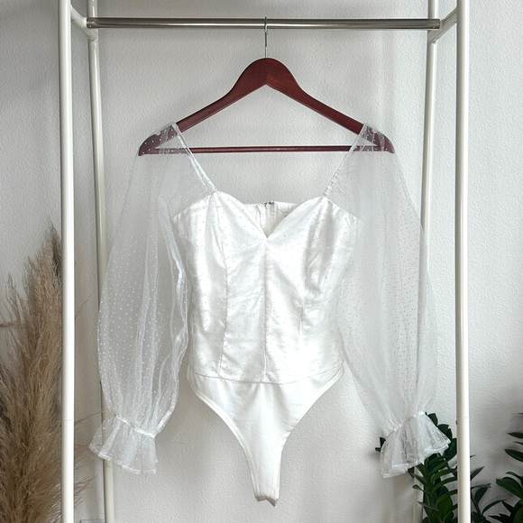 Intricate Puff Sleeve Bodysuit - Picture 3 of 3